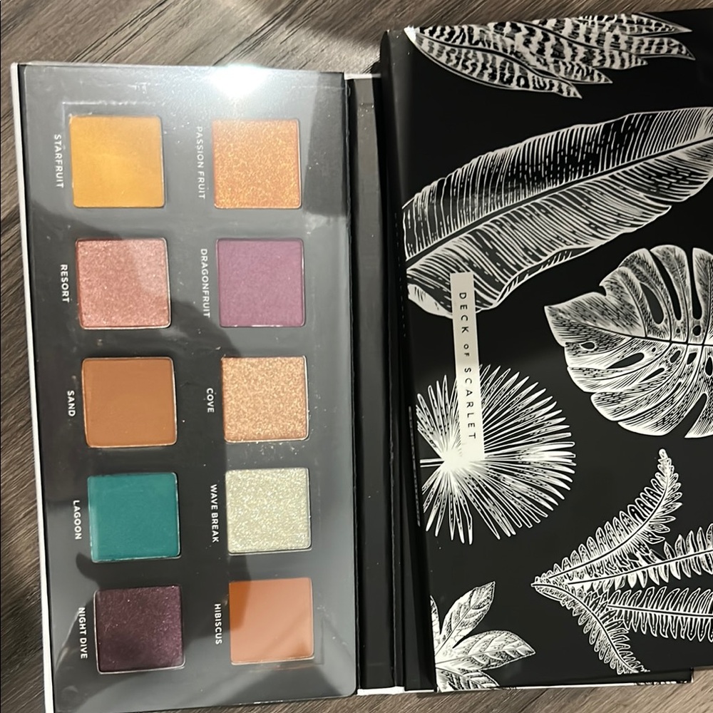 Zoeva Eyeshadow Palette with Vibrant Colors